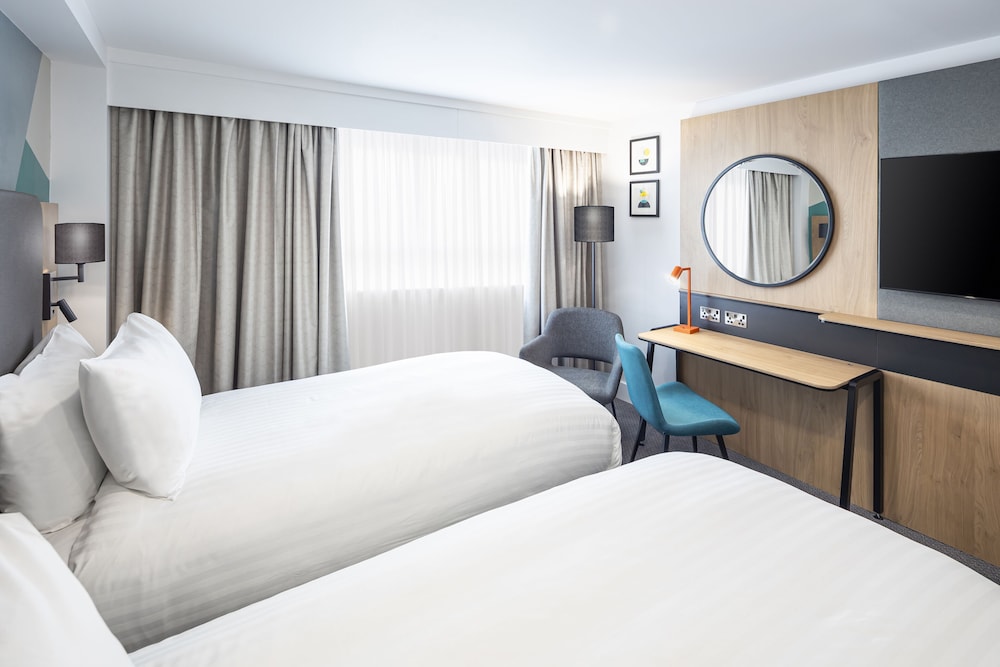 Standard Room, 2 Twin Beds - Photo 3