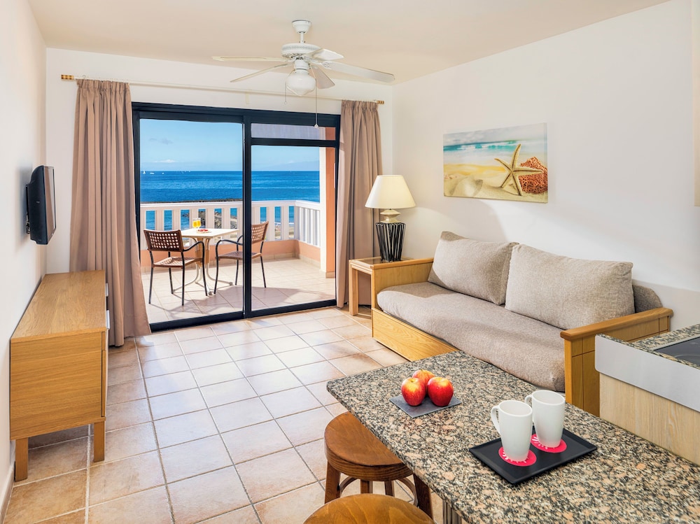 Studio, Sea View (2 ADULTS + 1 CHILD) - Photo 1