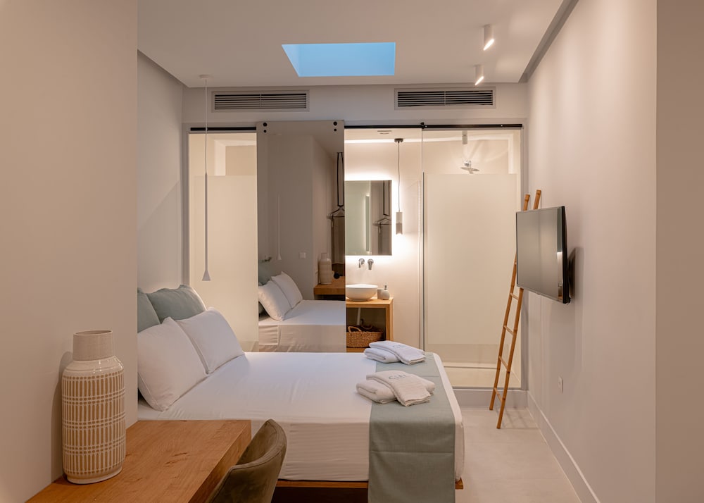 Junior Studio Suite