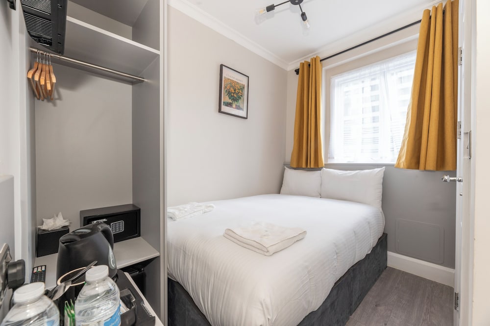 Classic Single Room
