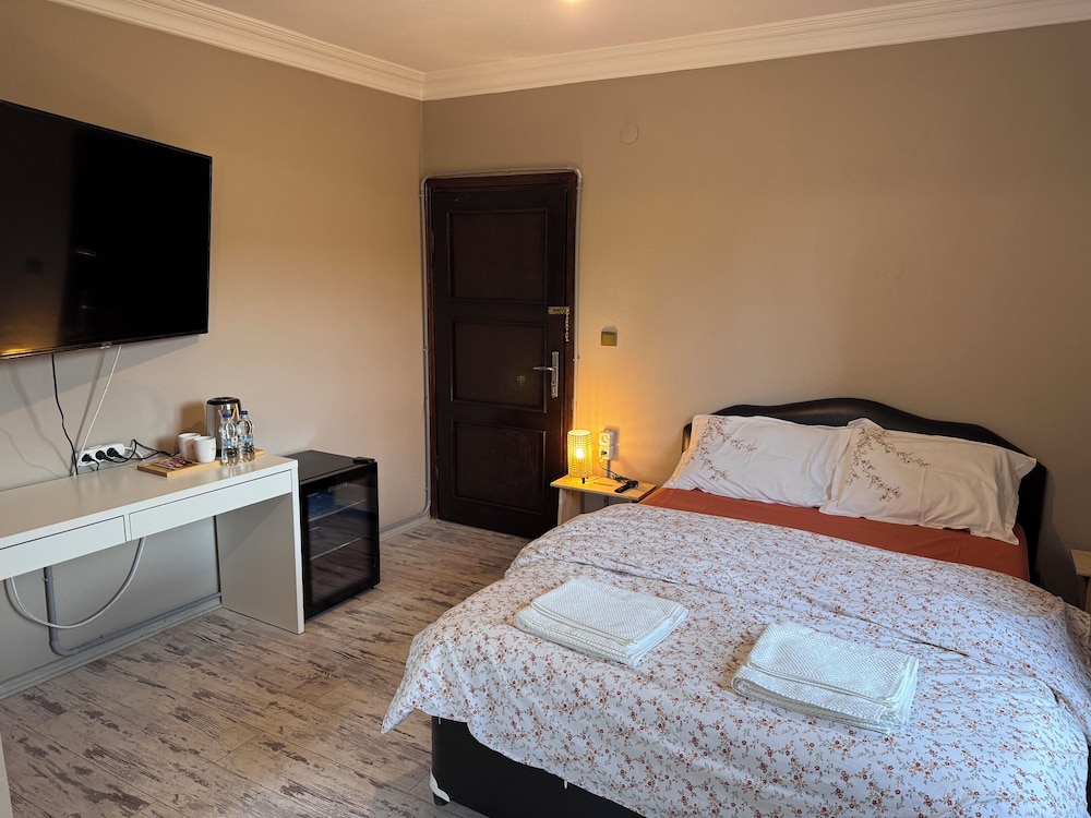 Standard Room, Balcony, Garden View