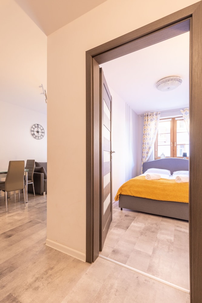 Classic Apartment - Photo 8