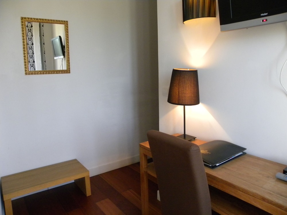 Double Room - Photo 14