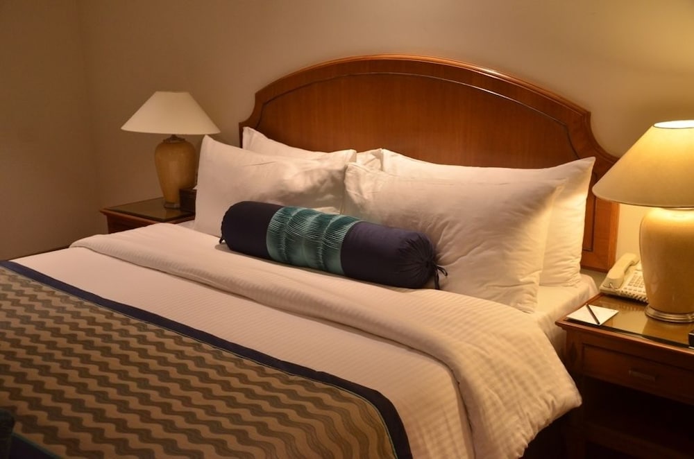 Deluxe Room - Photo 5