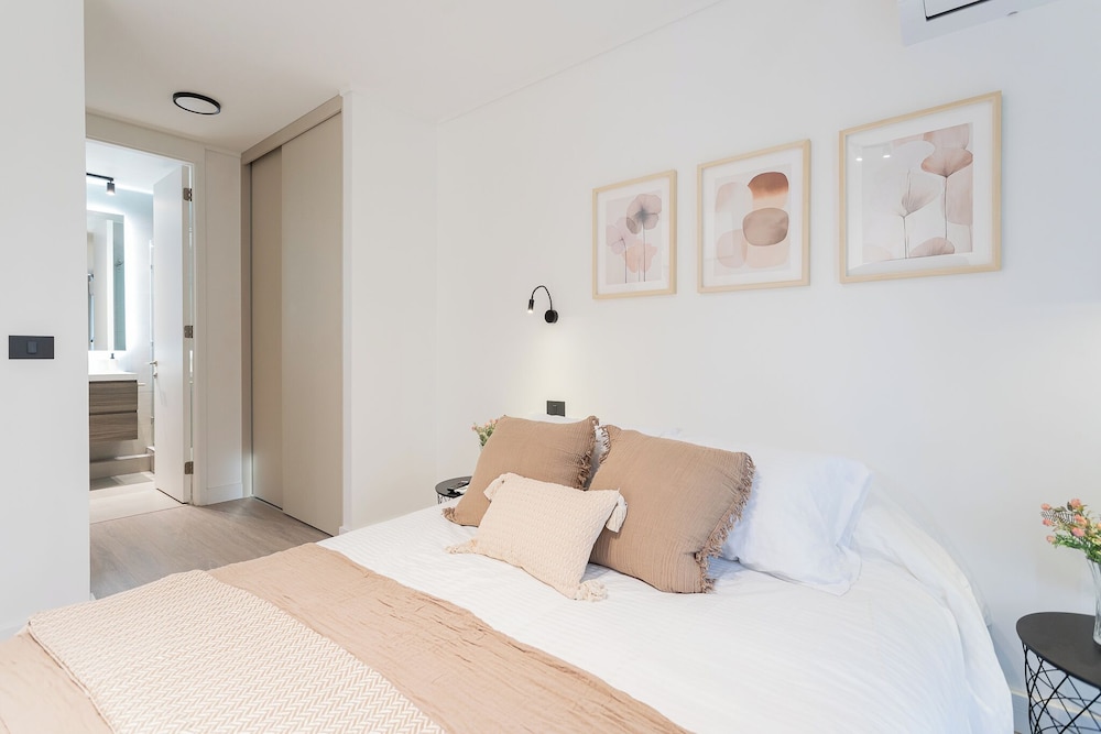 Family Apartment, Balcony