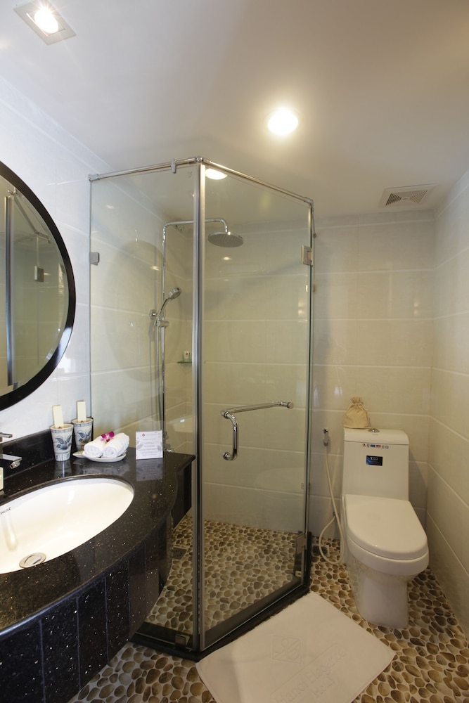 Two-Bedroom Suite photo 2