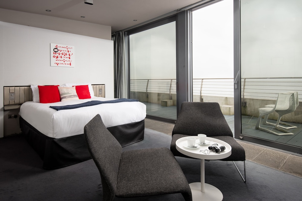 Feature Double Room with Balcony