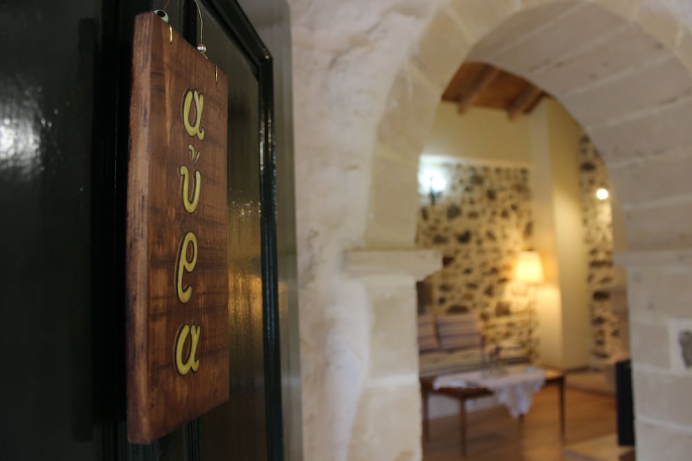 Traditional Apartment, Non Smoking (Avra) photo 1