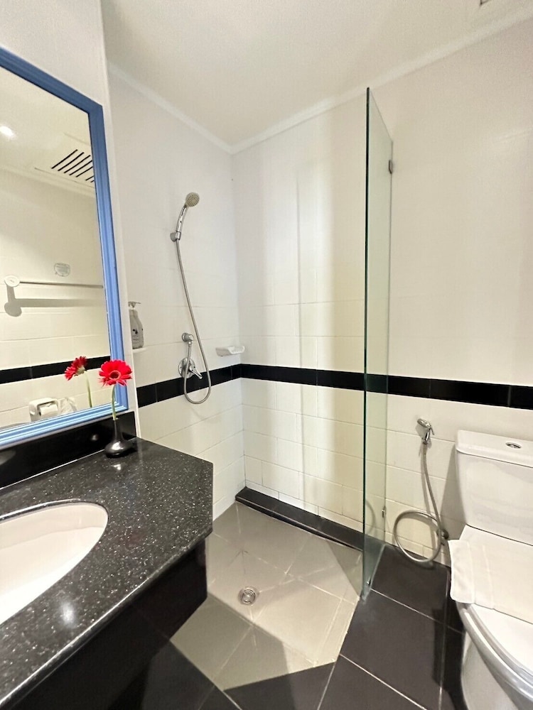 Superior Room, City View - Photo 5