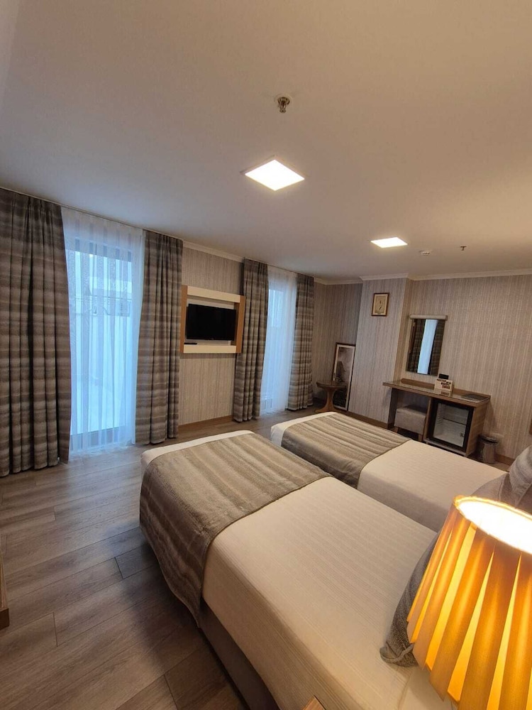 Superior Twin Room photo 2