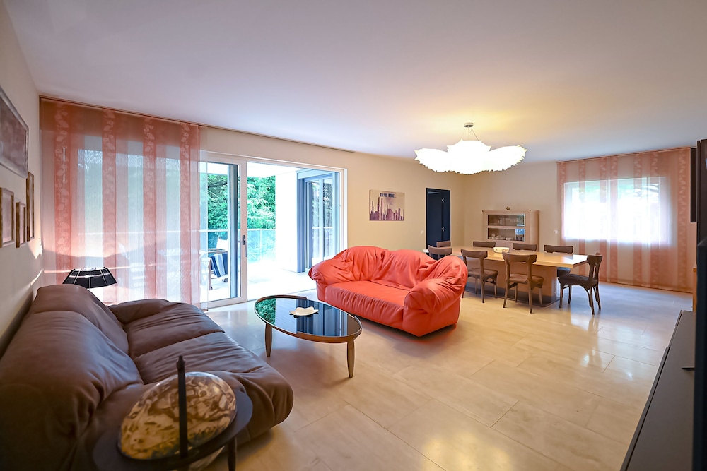 Luxurious Lugano Apartment With City Views, 사진 66