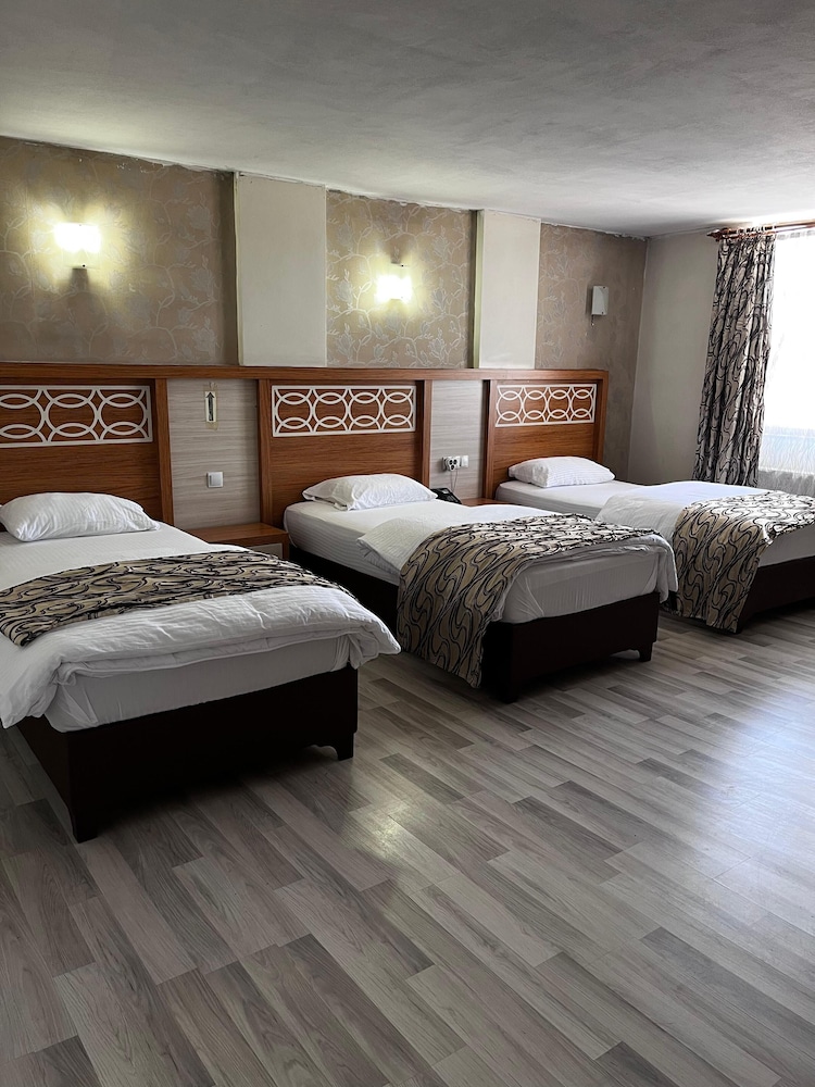 Family Double or Twin Room photo 1