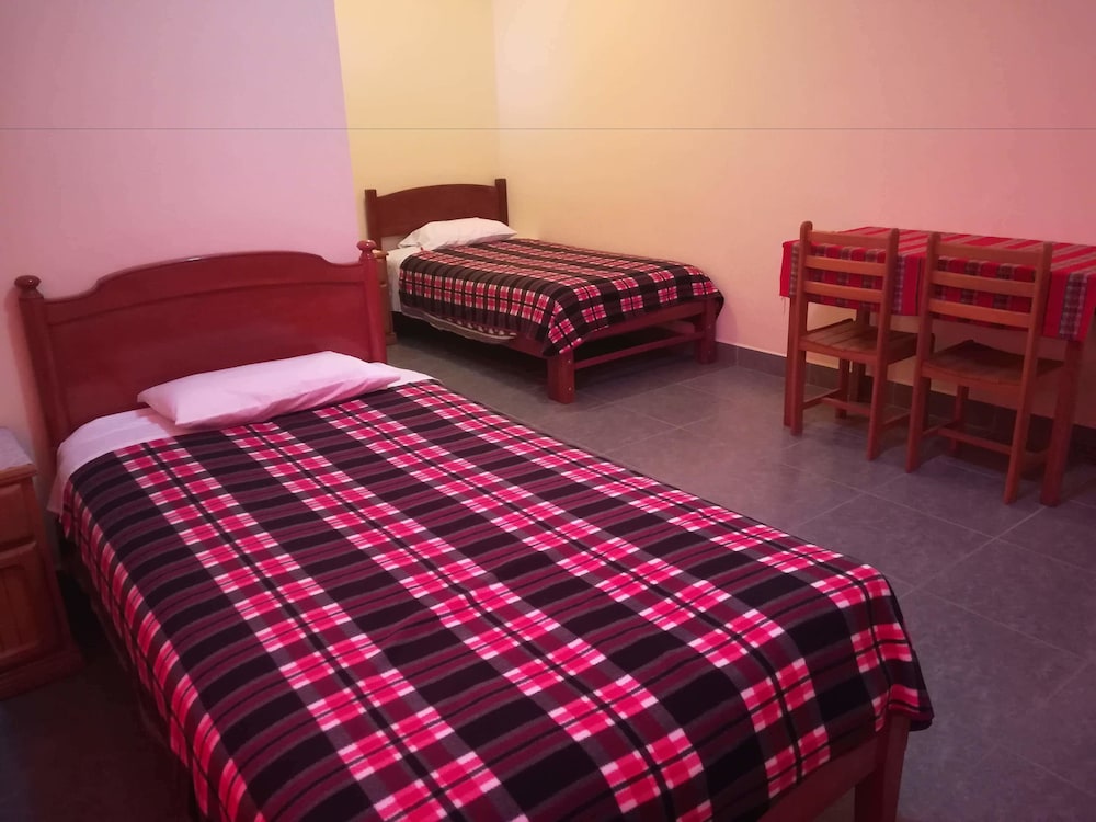 Deluxe Twin Room, 2 Twin Beds, Non Smoking, Private Bathroom photo 1