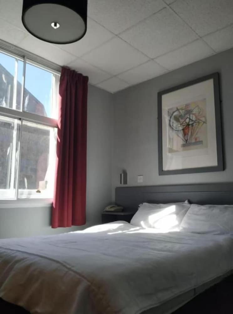 Standard Double Room - Photo 3