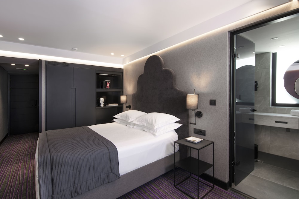 Deluxe Double or Twin Panoramic View Room - Photo 4