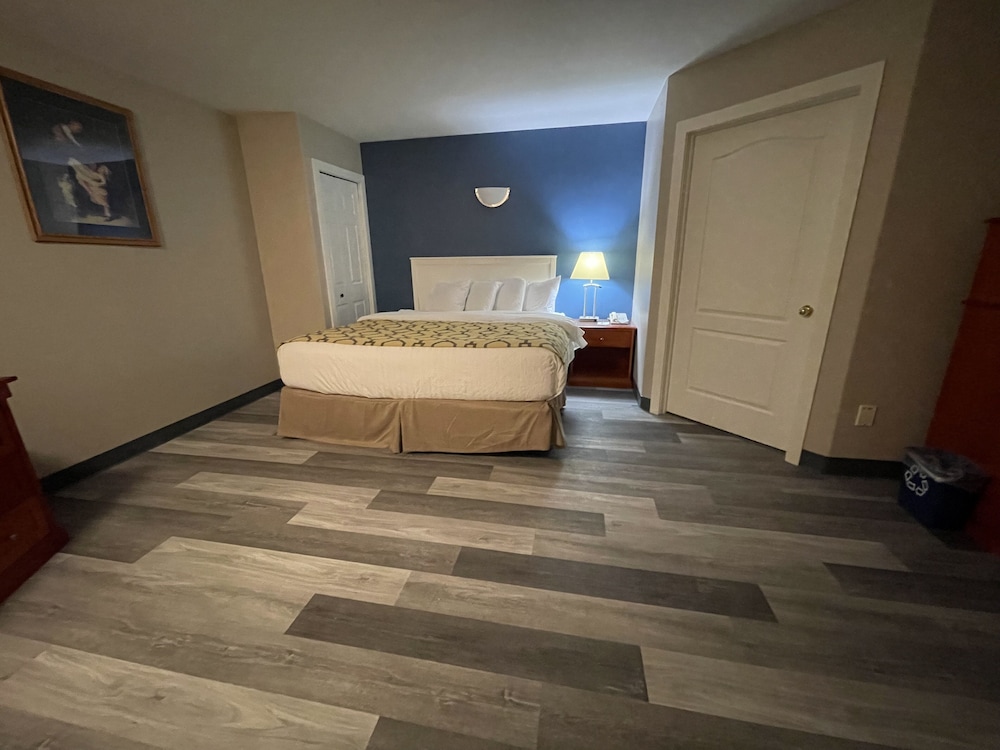 Deluxe Room, 1 King Bed, Non Smoking