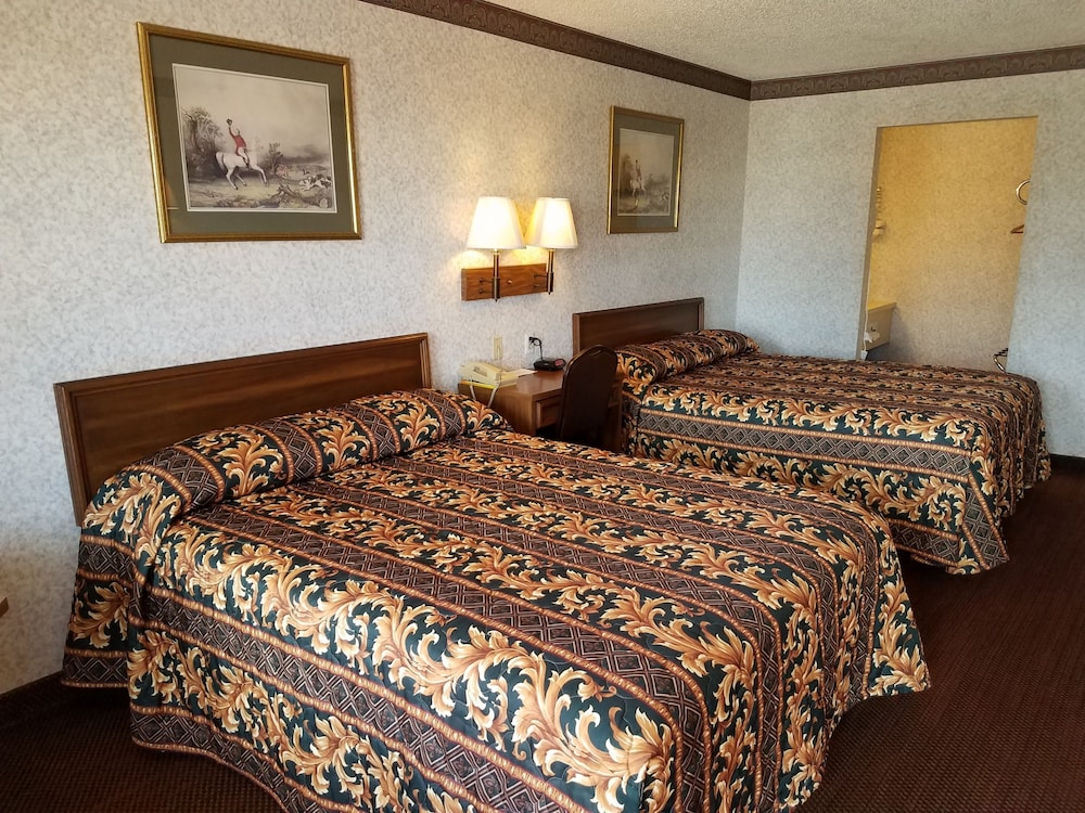 Standard Room, 2 Queen Beds, Non Smoking photo 1