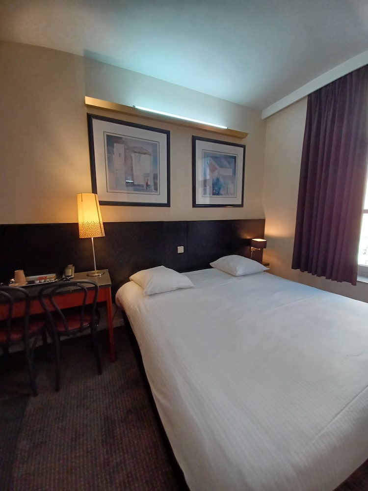 Standard Double Room - Photo 20
