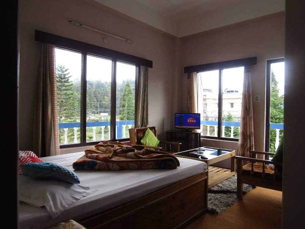 First Floor Lake View