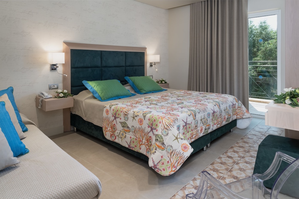 Superior Double or Twin Room, Garden View - Photo 2