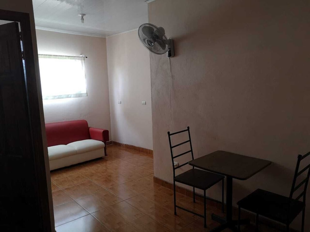 Family Room, 2 Bedrooms (6 Beds) photo 1