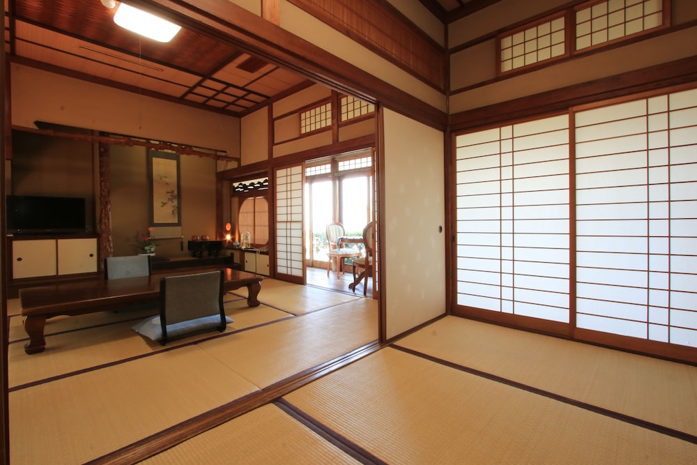 Traditional Quadruple Room, Private Bathroom photo 1
