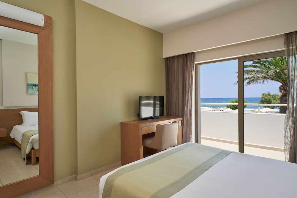 Junior Suite, Sea View photo 2