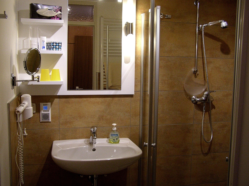 Standard Double Room, Balcony, Garden View photo 2