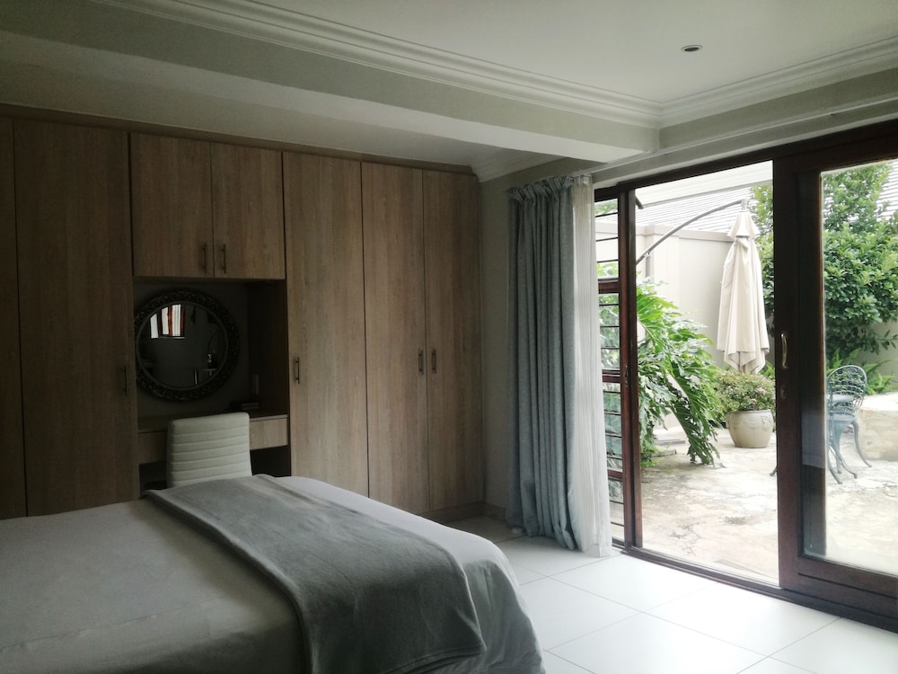 Studio Apartment, 1 Bedroom photo 1