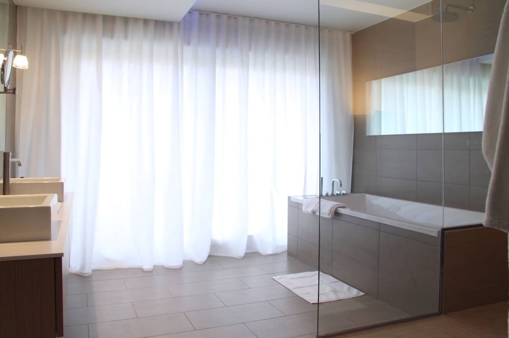 Suite avec Balcon photo