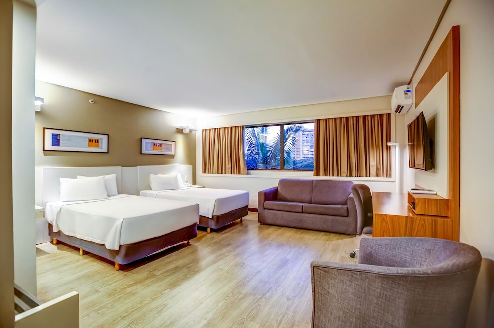 Luxury Suite, 2 Twin Beds, Non Smoking - Photo 10