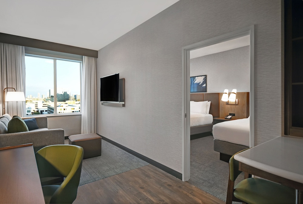 Suite, 1 Bedroom, Accessible Bathtub, Kitchen (Communications) - Photo 2