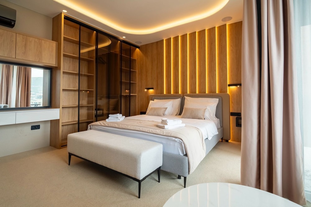 Standard Room, City View
