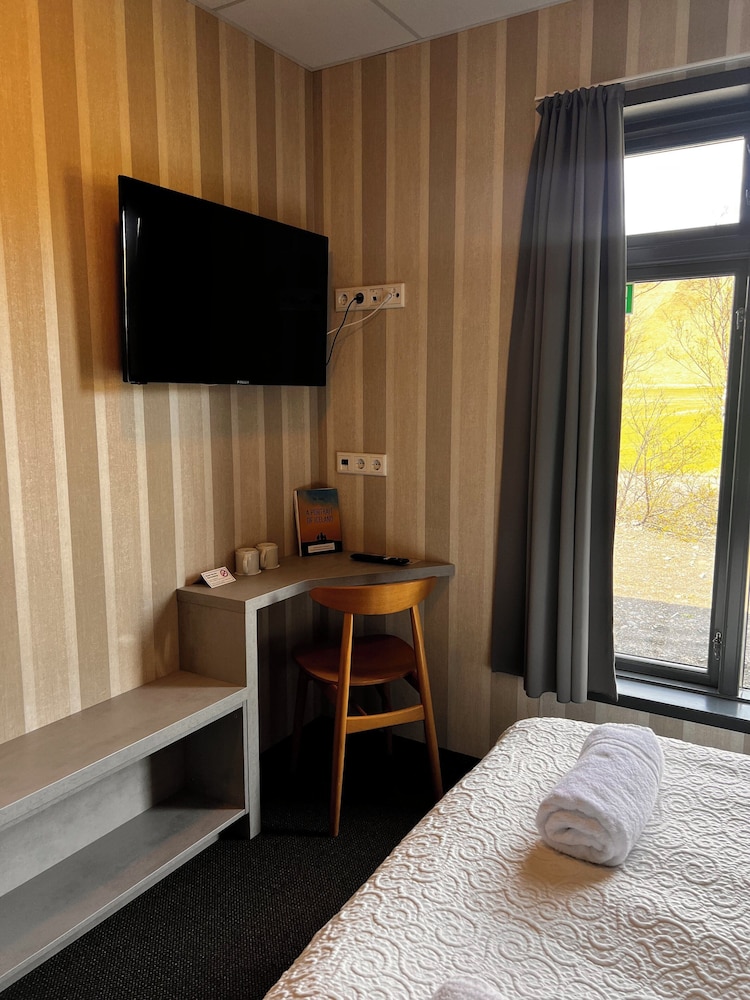 Double or Twin Room, Mountain View