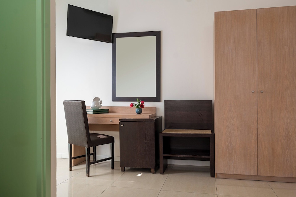 Double Room Single Use - Photo 7