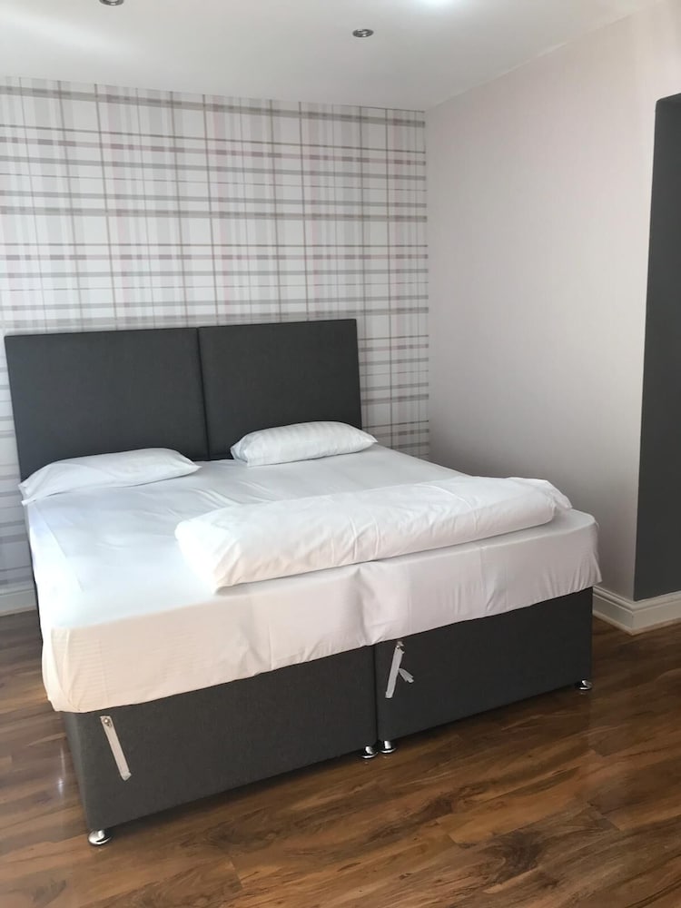 Cottage, Ensuite (3 Bedrooms For Up To 10) photo 2