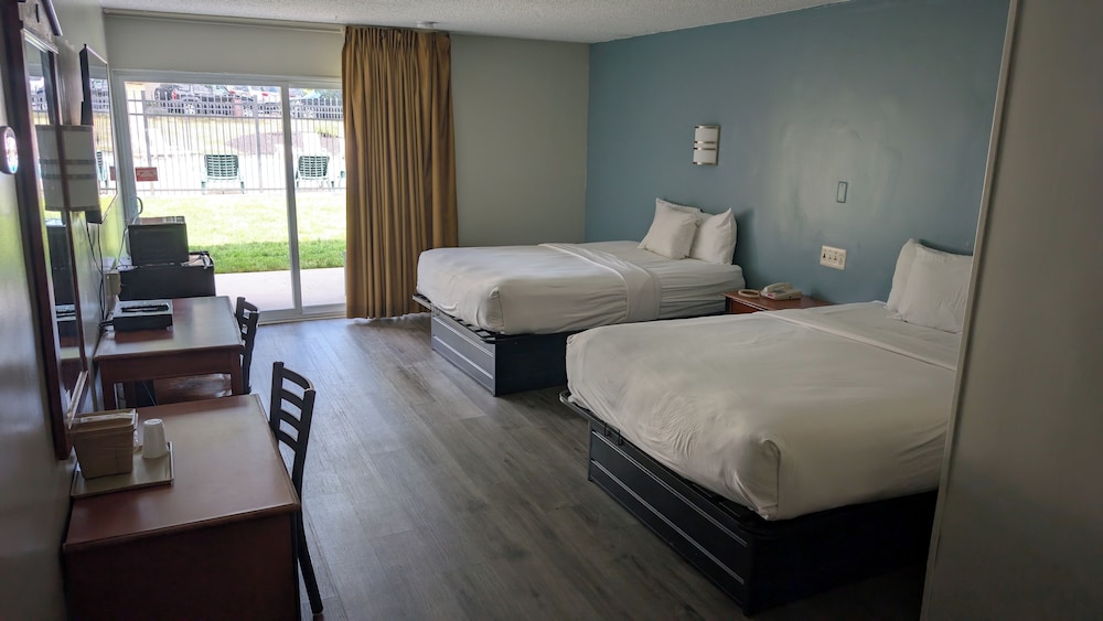 Room, 2 Queen Beds