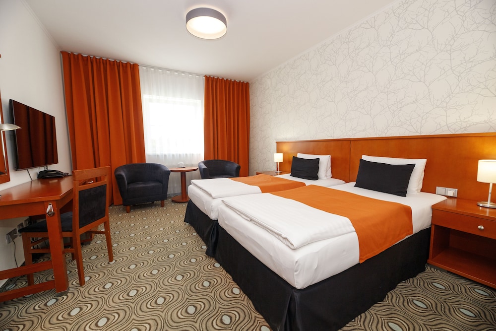 Family Quadruple Room - Photo 4