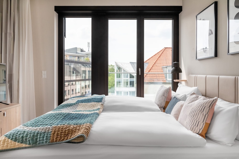 1 Bedroom Apartment, Sofa Bed, Terrace photo 3