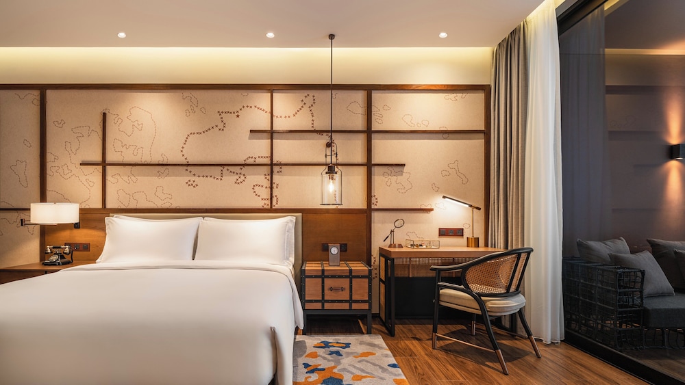 Premium Room, 1 King Bed, Ocean View (Outdoor Bathtub) - Photo 6