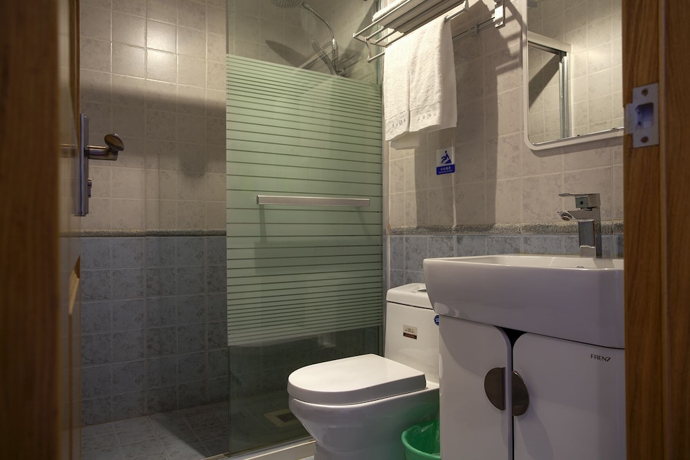 Comfort King Room photo 2