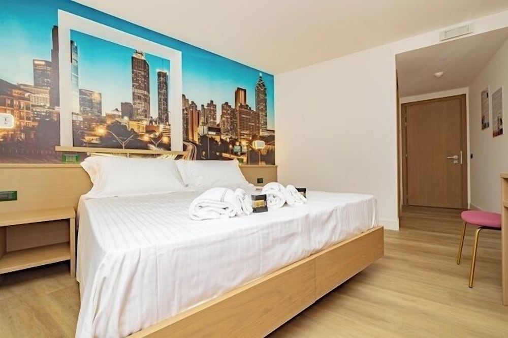 Deluxe Double room with double bed or 2 single beds annex building