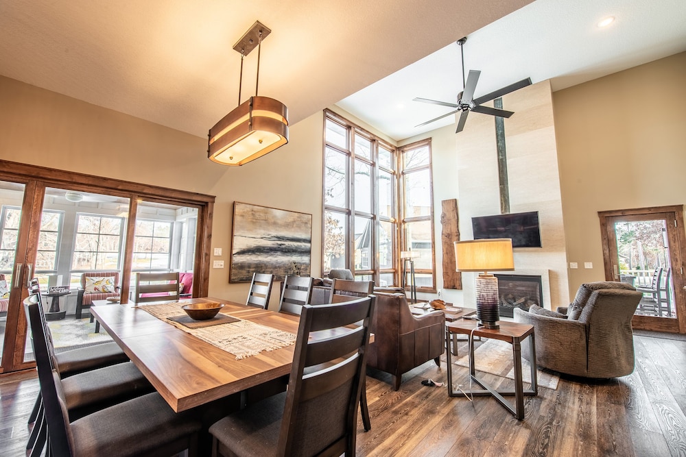 323 - 4 Bdrm Garden Cottage