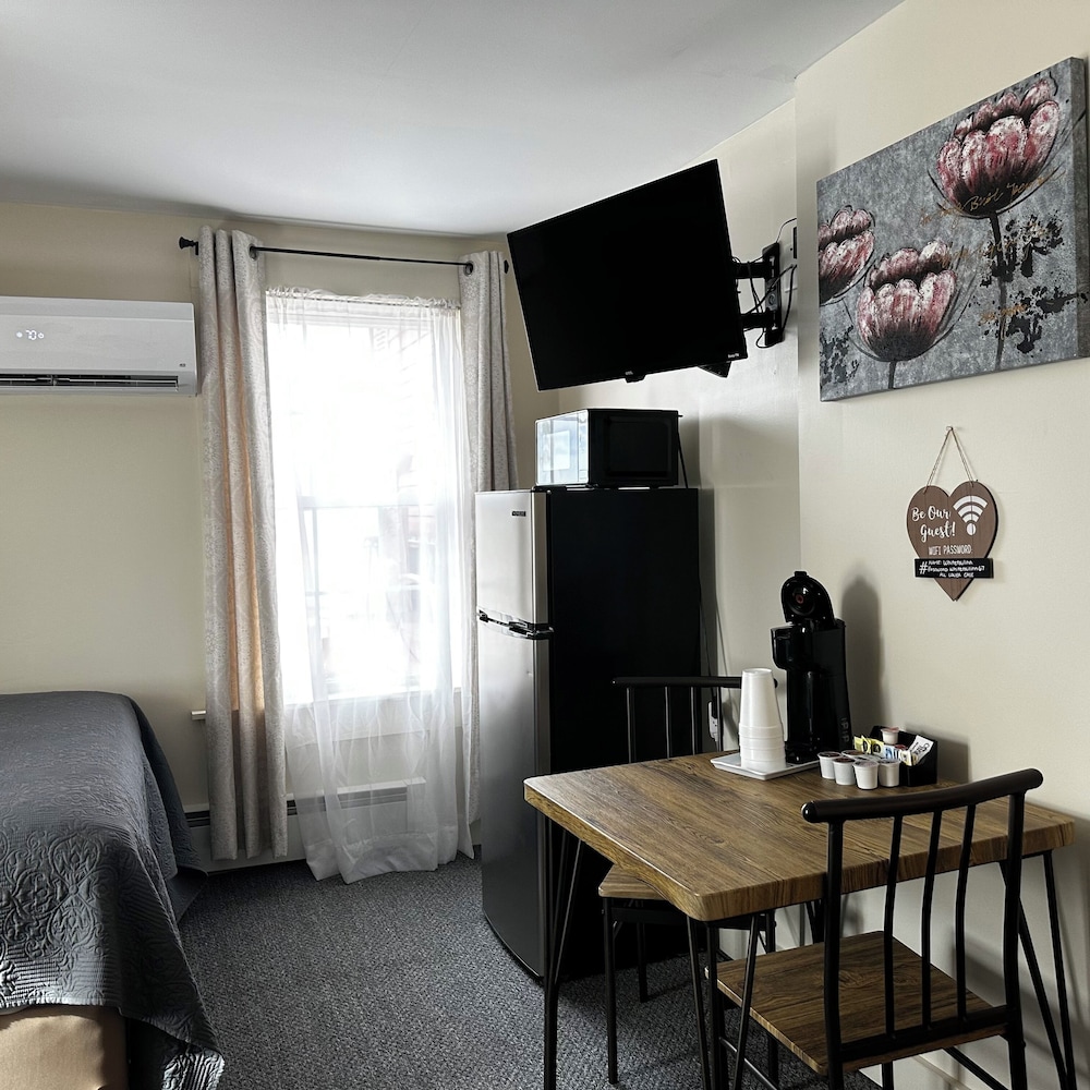 Unit 10 (Second Floor) photo 3