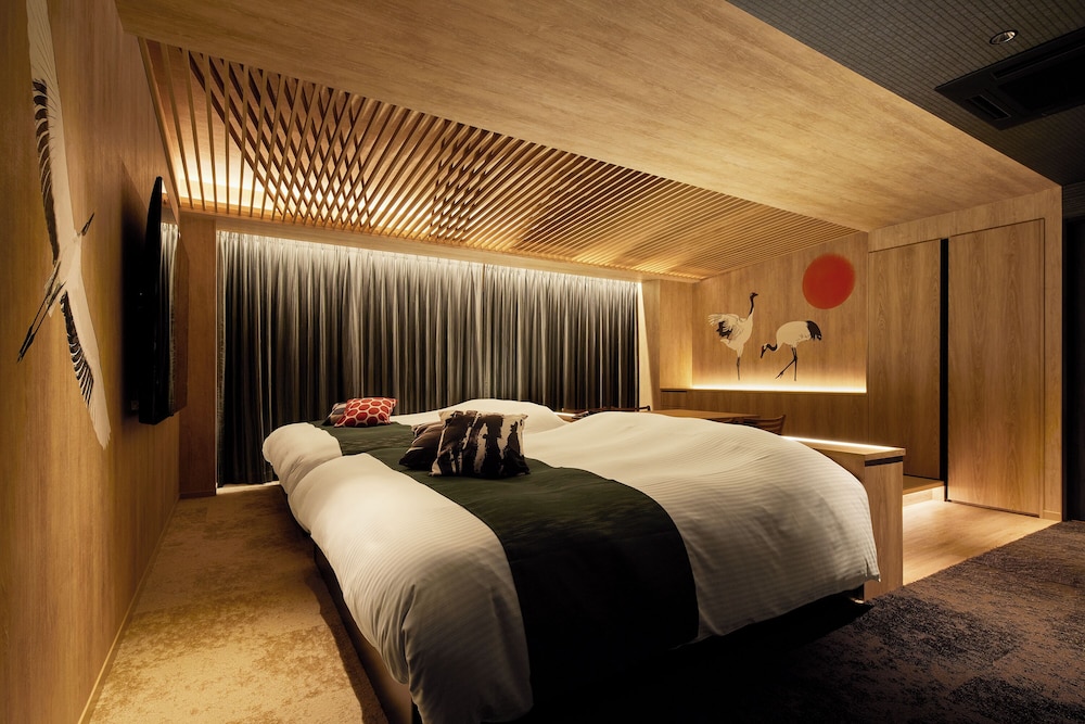 Japanese-style Double or Twin Room, 1 Bedroom, Non Smoking, Microwave photo 1