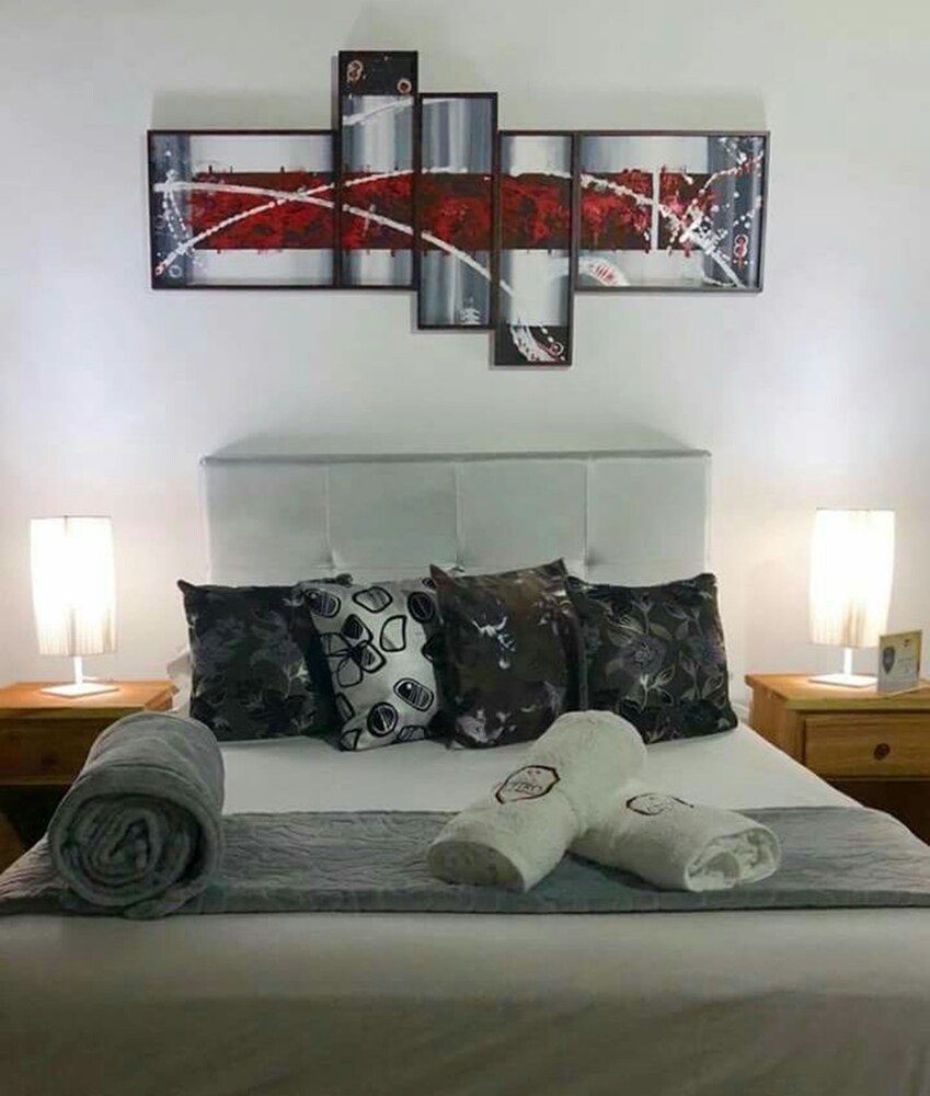 Superior Suite, Multiple Beds, Non Smoking (Celestial) photo 1