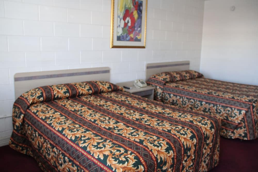 Room, 2 Queen Beds, Non Smoking photo 2
