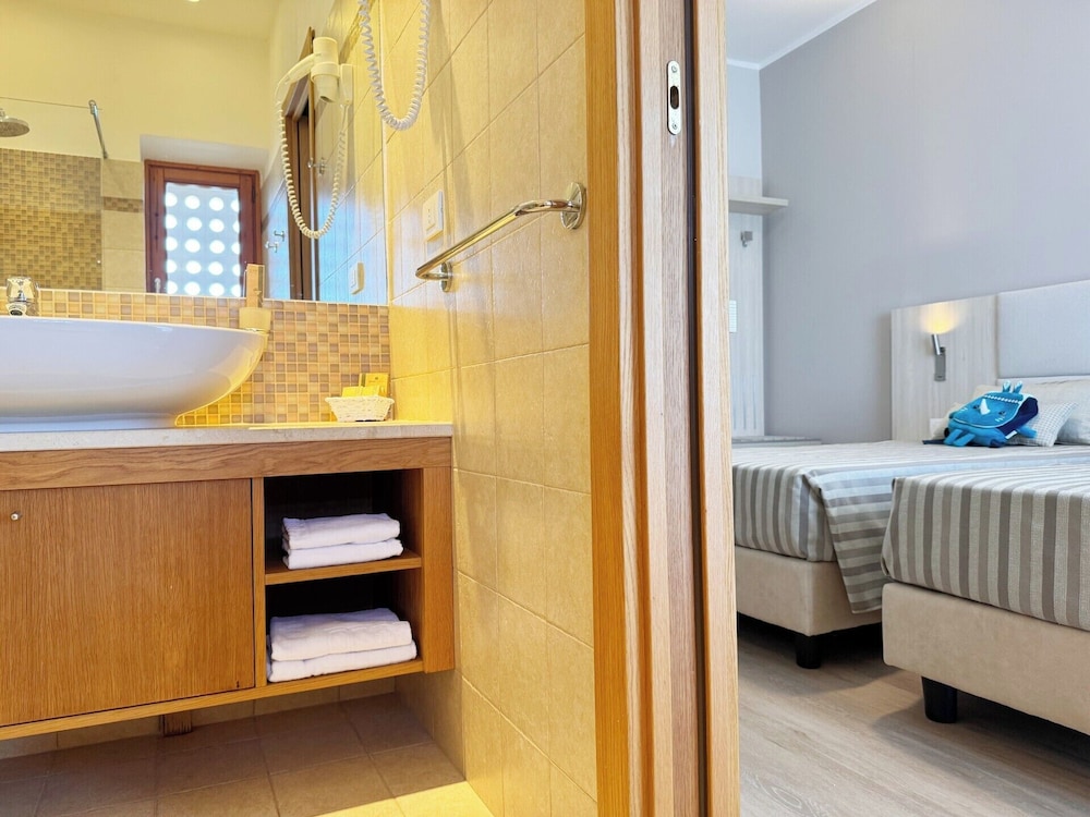Exclusive Suite, 2 Bedrooms, 2 Bathrooms, Sea View - Photo 3