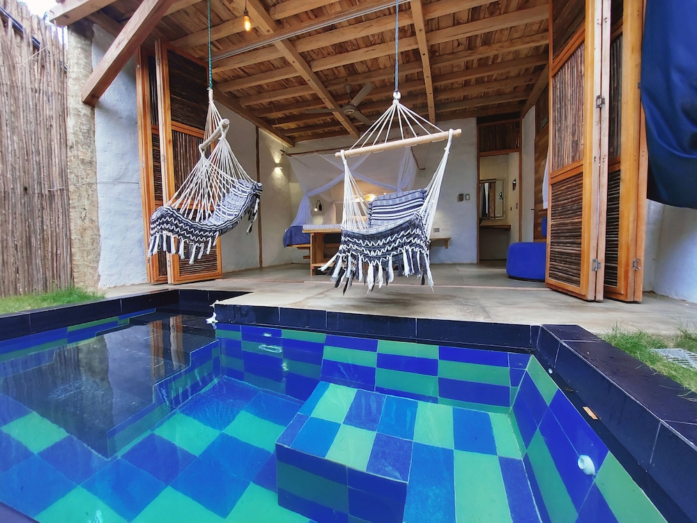 King Suite with Private Pool - Photo 6