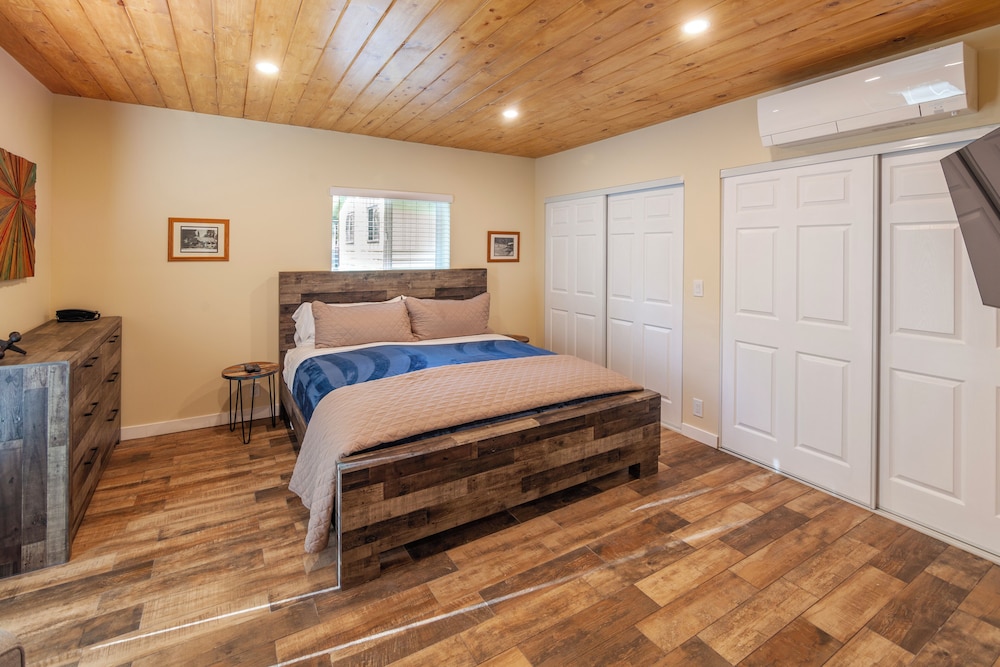 1 Bedroom Cottage - Sleeps 4